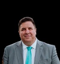 Pastor Cleiton Collins