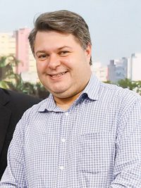 Pr Andre Bueno